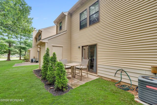 14 Whispering Oaks Way 14, Jackson, NJ 08527