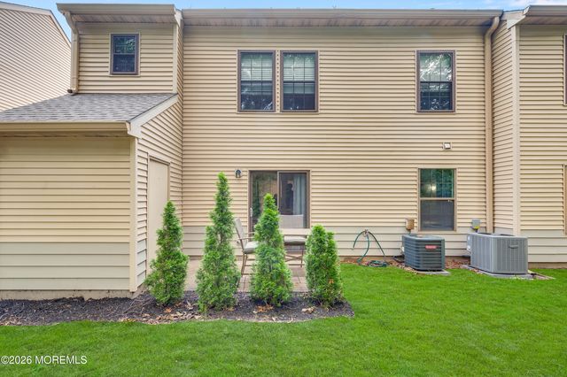 14 Whispering Oaks Way 14, Jackson, NJ 08527