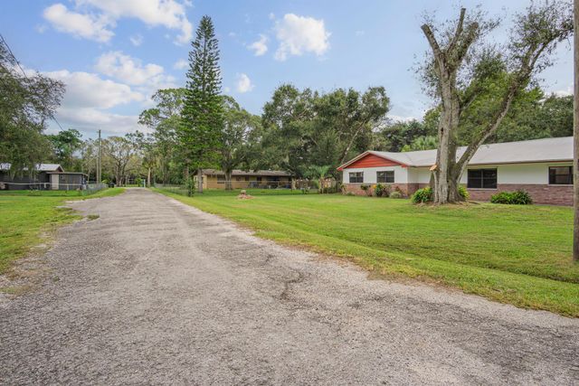 2707 Dean Drive, Fort Pierce, FL 34981