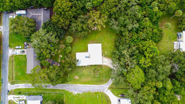 2707 Dean Drive, Fort Pierce, FL 34981
