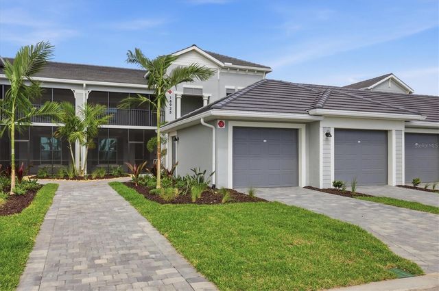 18923 SCALLOP LOOP 205, Bradenton, FL 34211