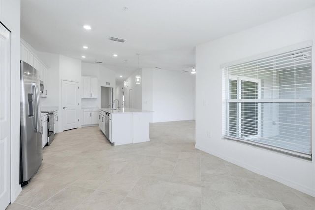 18923 SCALLOP LOOP 205, Bradenton, FL 34211