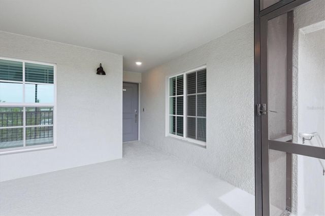 18923 SCALLOP LOOP 205, Bradenton, FL 34211