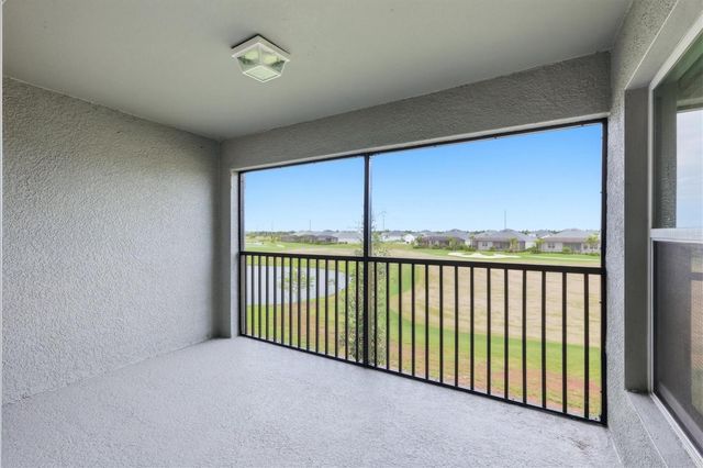 18923 SCALLOP LOOP 205, Bradenton, FL 34211