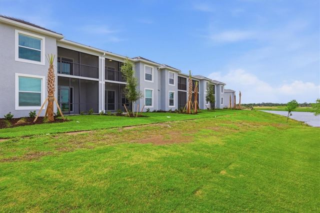 18923 SCALLOP LOOP 205, Bradenton, FL 34211