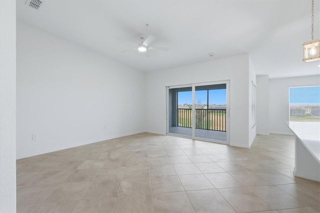 18923 SCALLOP LOOP 205, Bradenton, FL 34211