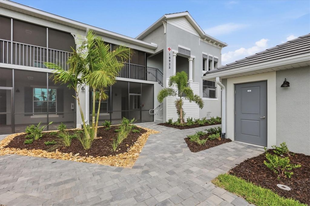 18923 SCALLOP LOOP 205, Bradenton, FL 34211