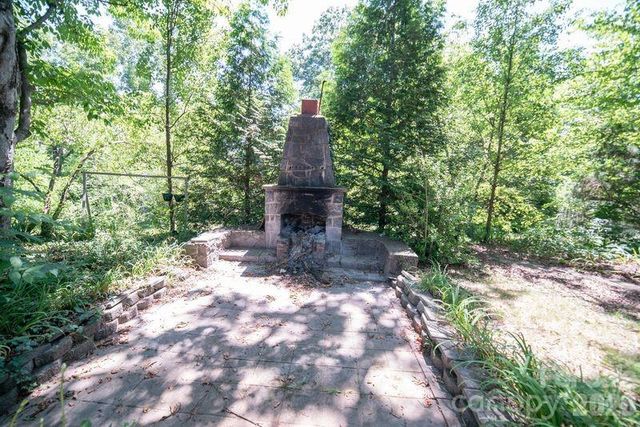108 Beall Street NW, Lenoir, NC 28645