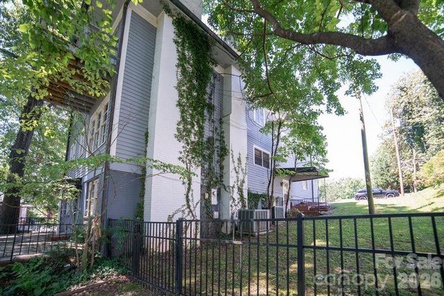 108 Beall Street NW, Lenoir, NC 28645