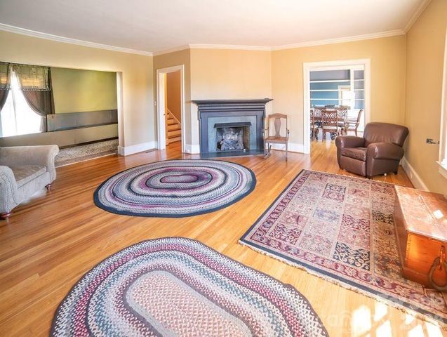 108 Beall Street NW, Lenoir, NC 28645
