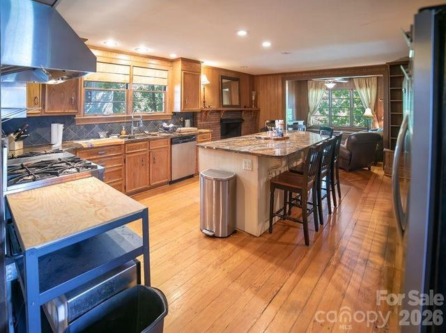 108 Beall Street NW, Lenoir, NC 28645