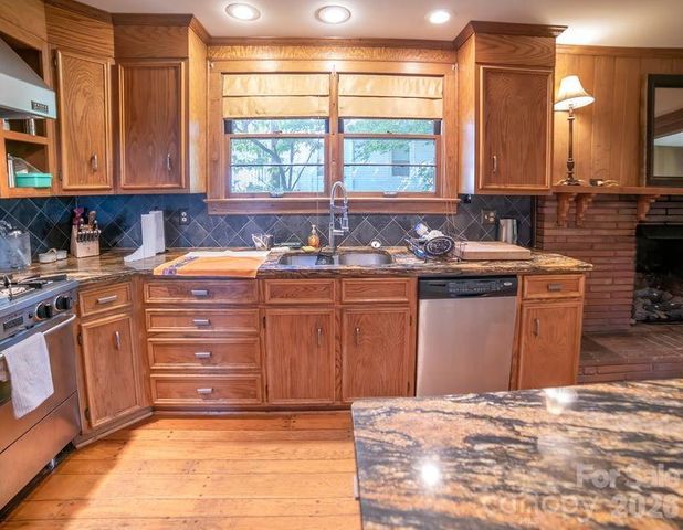 108 Beall Street NW, Lenoir, NC 28645