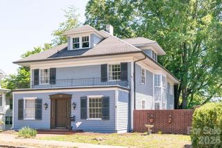 108 Beall Street NW, Lenoir, NC 28645