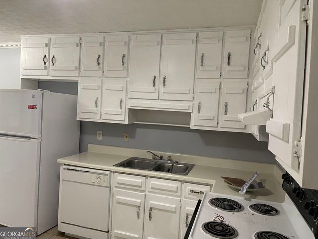 150 Hunters Lane A, Fayetteville, GA 30215