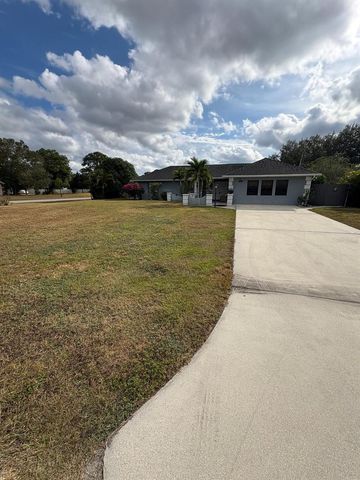 706 E 4TH STREET, Lehigh Acres, FL 33936