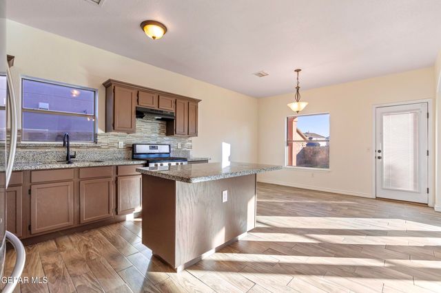 14322 SPANISH POINT Drive, El Paso, TX 79938