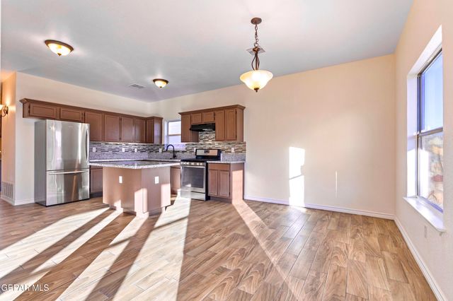 14322 SPANISH POINT Drive, El Paso, TX 79938