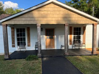 802 Jd Parham Drive, Manchester, GA 31816