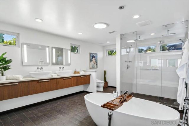 1769 Plum, San Diego, CA 92106