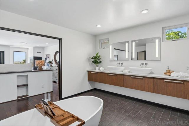 1769 Plum, San Diego, CA 92106