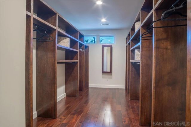 1769 Plum, San Diego, CA 92106