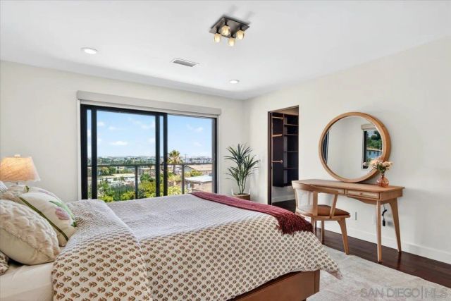 1769 Plum, San Diego, CA 92106