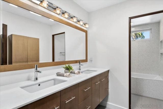 1769 Plum, San Diego, CA 92106