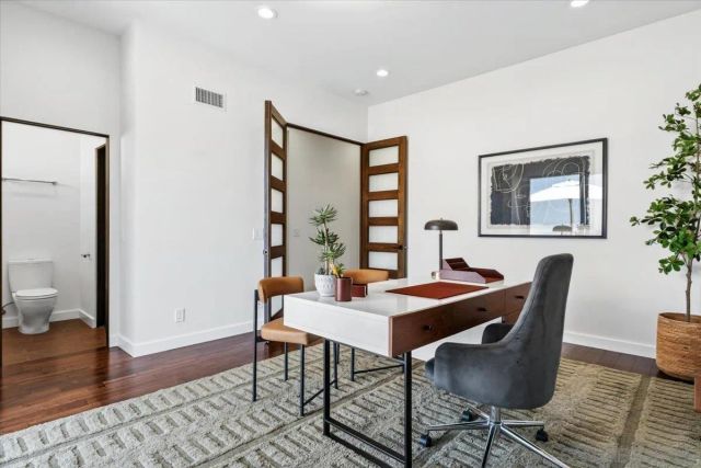 1769 Plum, San Diego, CA 92106