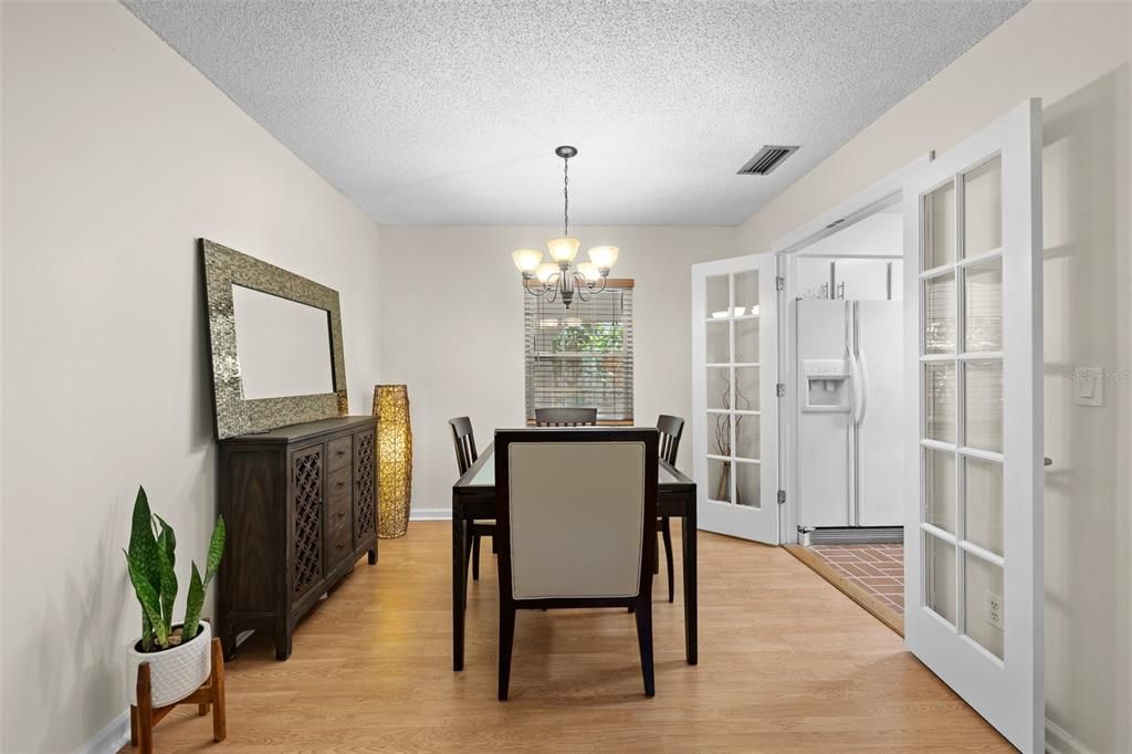 Image 13 of property listing at 3312 W CARRINGTON STREET, Tampa, FL 33611