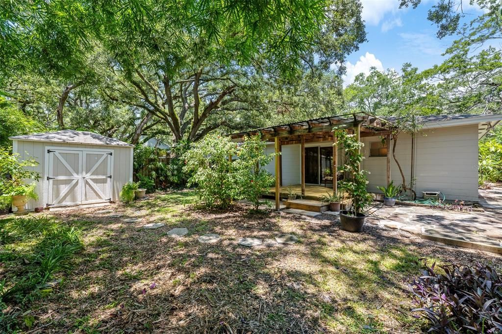 Image 24 of property listing at 3312 W CARRINGTON STREET, Tampa, FL 33611
