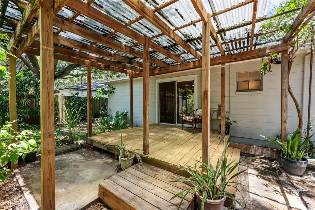 Image 25 of property listing at 3312 W CARRINGTON STREET, Tampa, FL 33611