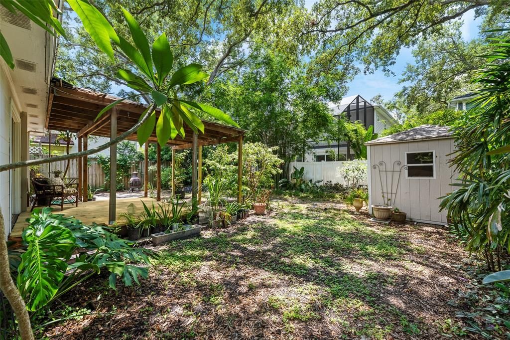 Image 27 of property listing at 3312 W CARRINGTON STREET, Tampa, FL 33611