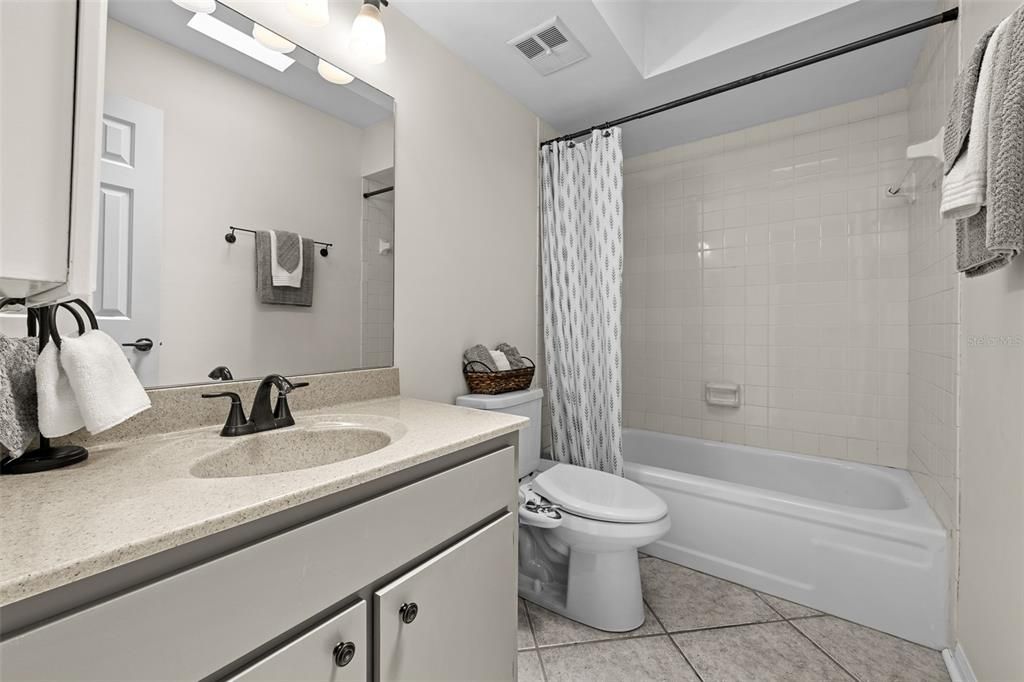 Image 33 of property listing at 3312 W CARRINGTON STREET, Tampa, FL 33611