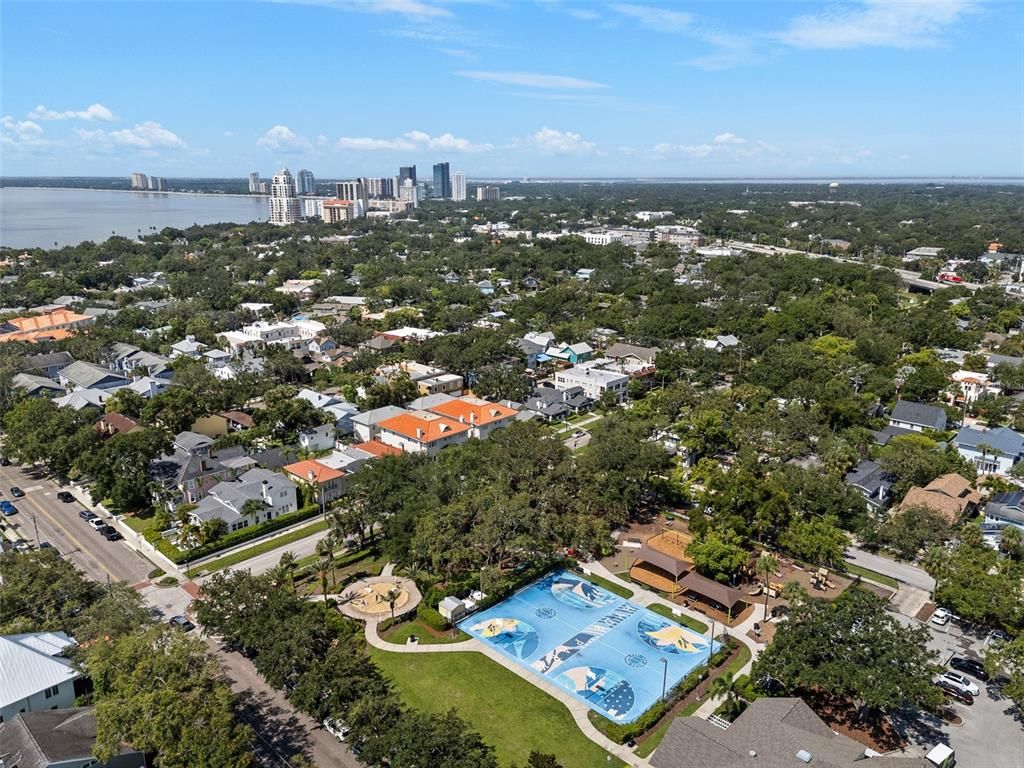 Image 42 of property listing at 3312 W CARRINGTON STREET, Tampa, FL 33611