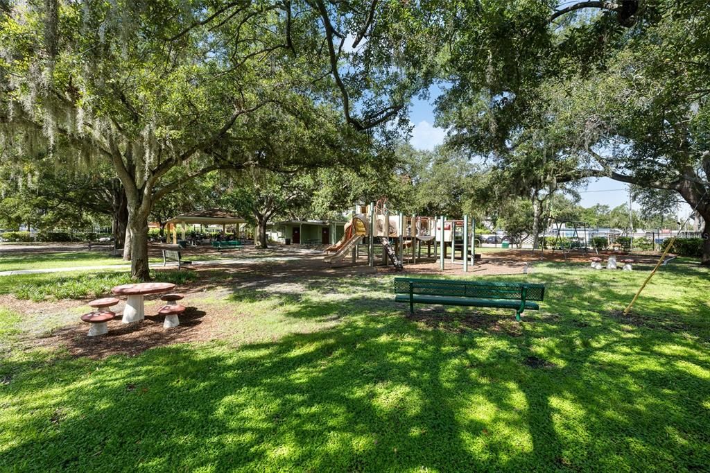 Image 46 of property listing at 3312 W CARRINGTON STREET, Tampa, FL 33611