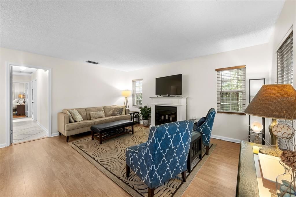 Image 5 of property listing at 3312 W CARRINGTON STREET, Tampa, FL 33611