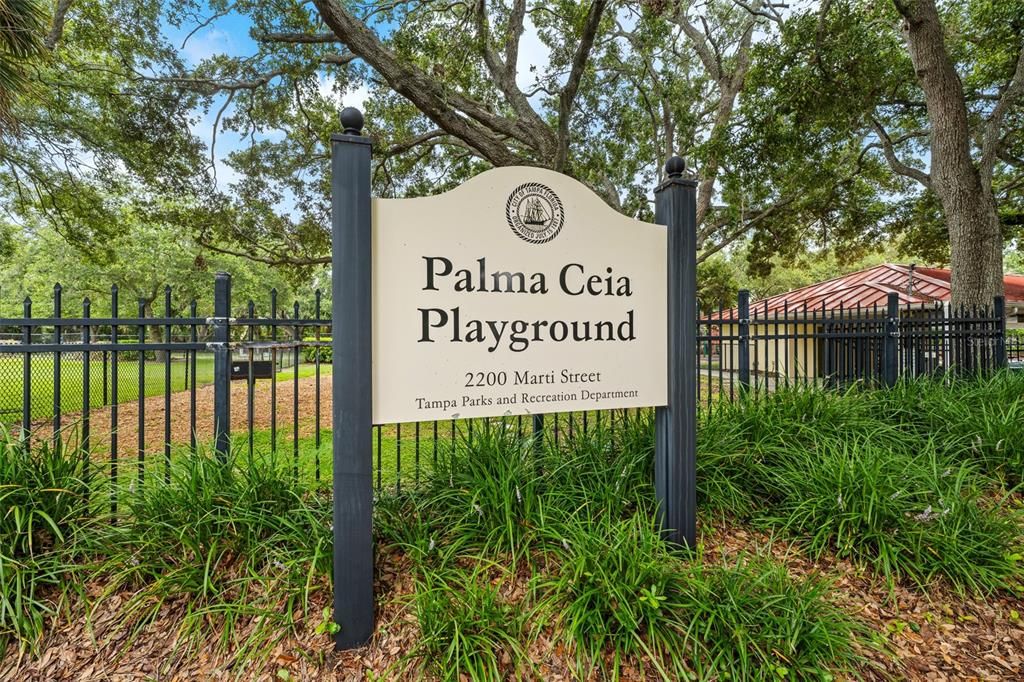 Image 50 of property listing at 3312 W CARRINGTON STREET, Tampa, FL 33611