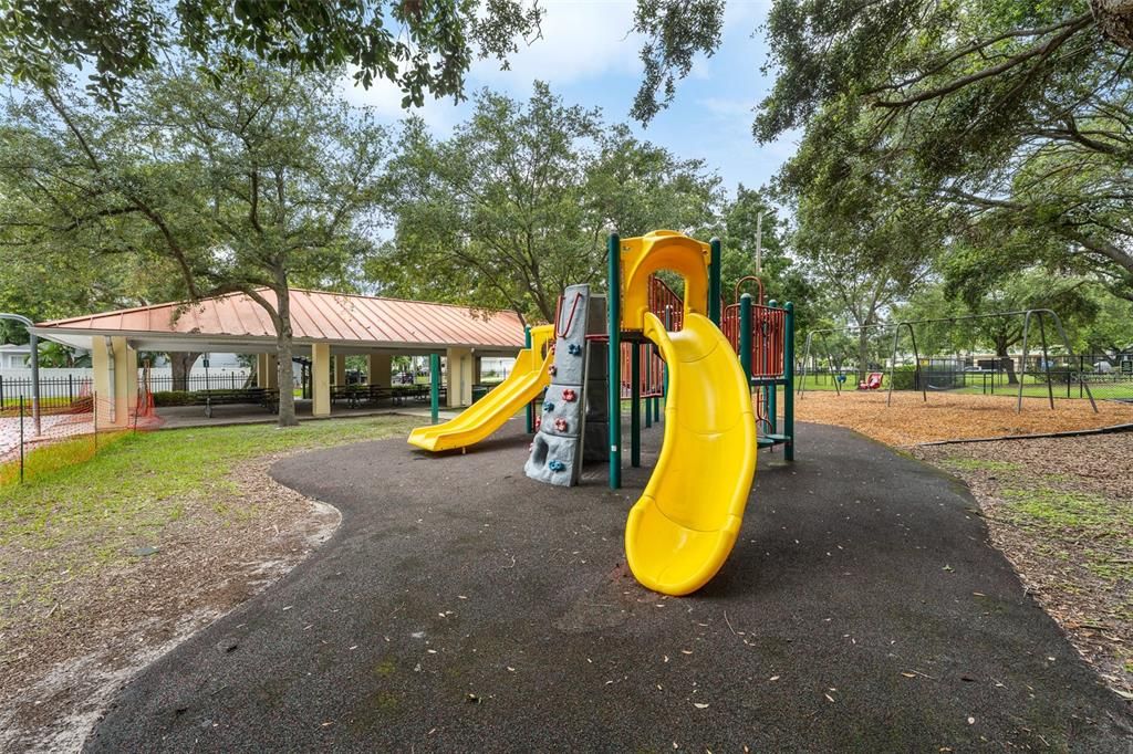 Image 52 of property listing at 3312 W CARRINGTON STREET, Tampa, FL 33611