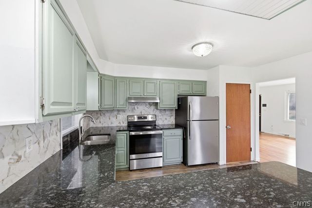 5960 Newport Road, Camillus, NY 13031