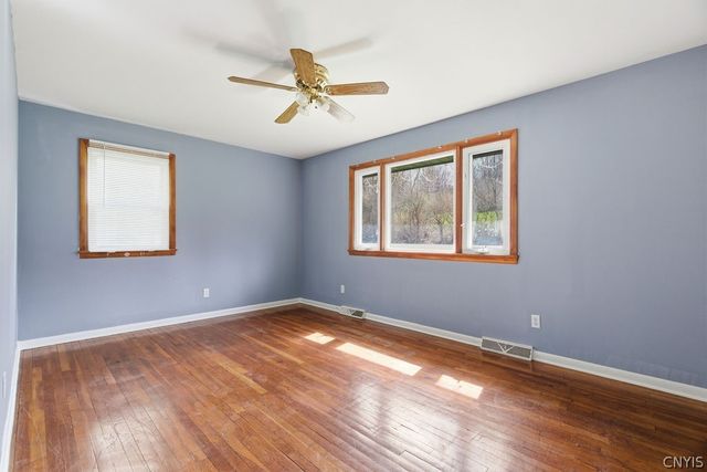 5960 Newport Road, Camillus, NY 13031