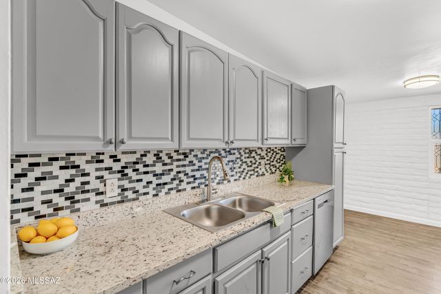 6501 E Brooks Drive, Tucson, AZ 85730
