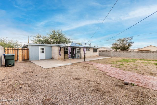 6501 E Brooks Drive, Tucson, AZ 85730