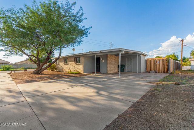 6501 E Brooks Drive, Tucson, AZ 85730