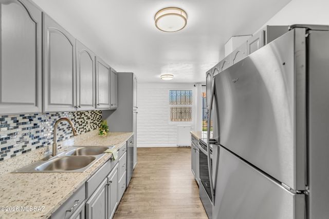 6501 E Brooks Drive, Tucson, AZ 85730