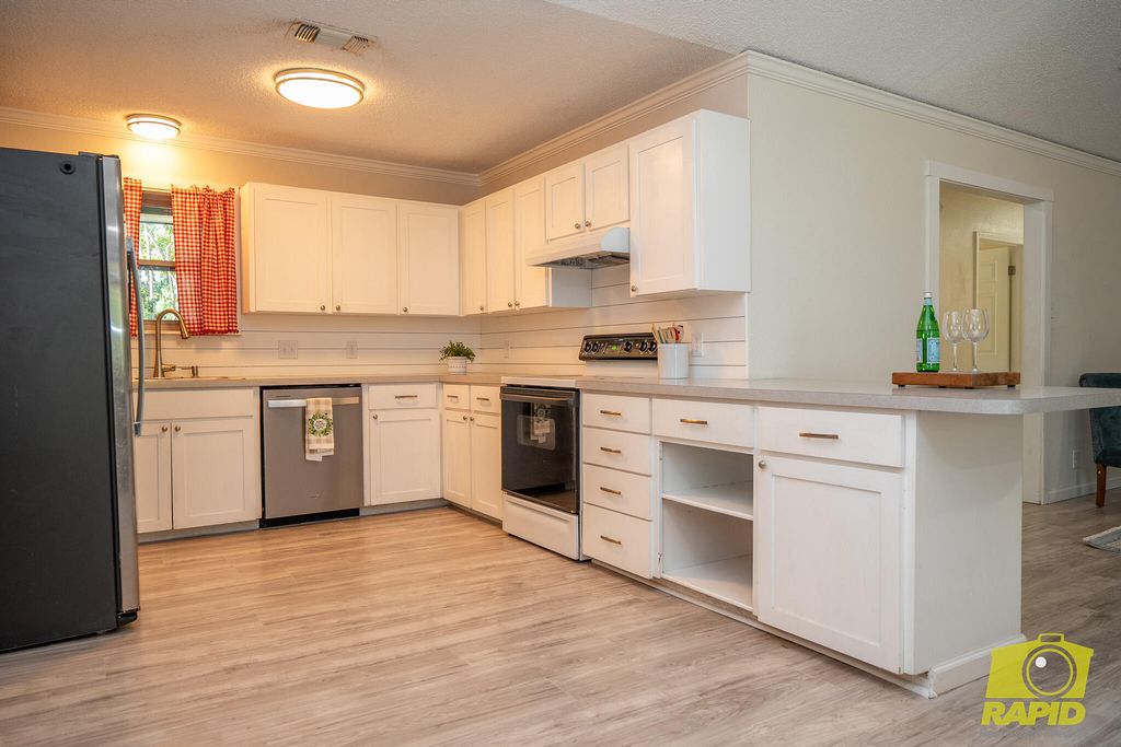 Image 11 of property listing at 3822 Driftwood Drive, San Angelo, TX 76904