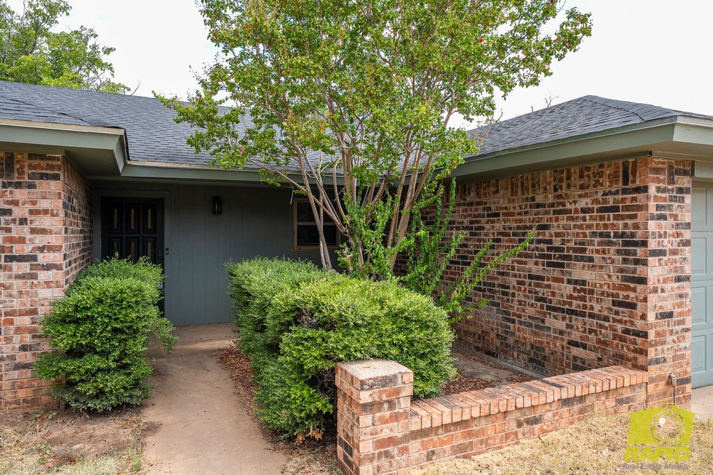 Image 5 of property listing at 3822 Driftwood Drive, San Angelo, TX 76904