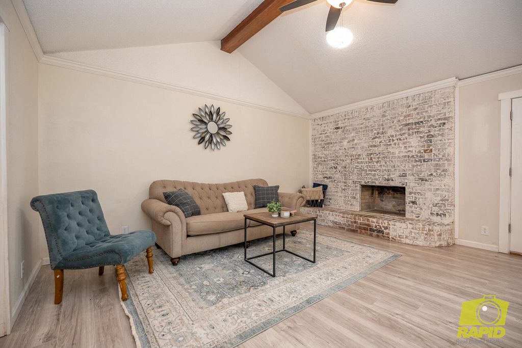 Image 9 of property listing at 3822 Driftwood Drive, San Angelo, TX 76904
