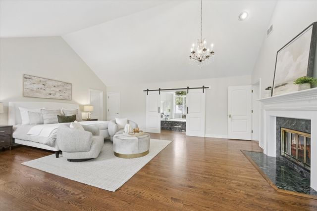 1330 Maple Avenue, Downers Grove, IL 60515