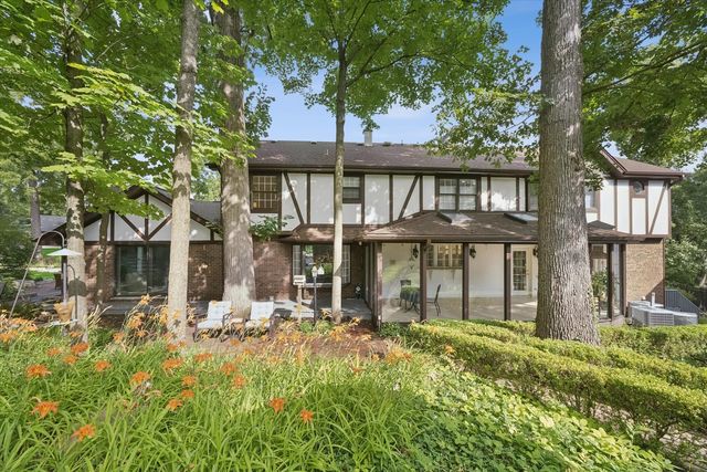 1330 Maple Avenue, Downers Grove, IL 60515