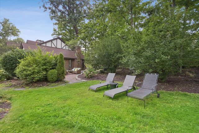 1330 Maple Avenue, Downers Grove, IL 60515